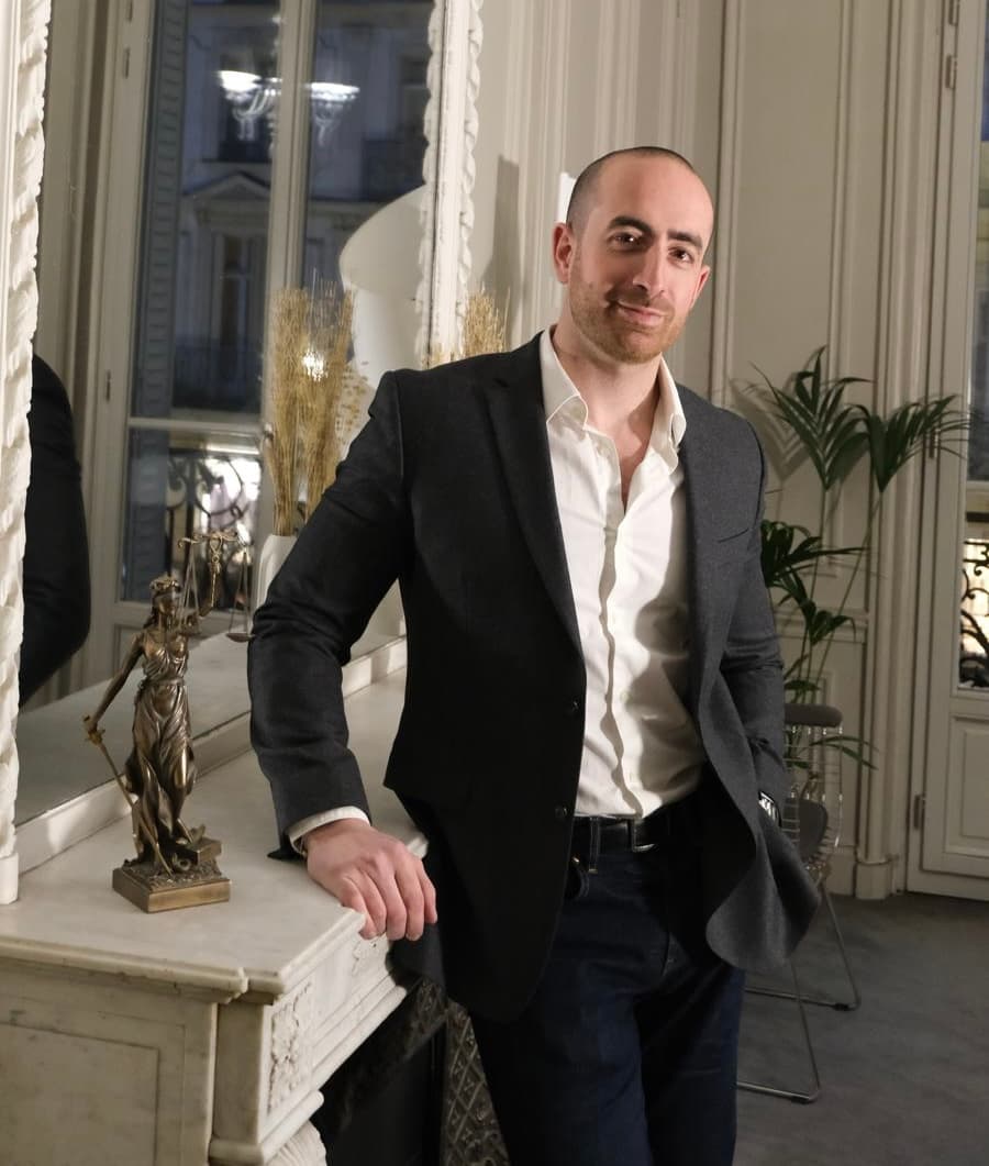 Portrait de Maître Nathan Guibère